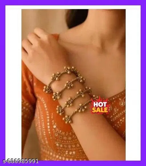 Samridhi 4PCS Traditional Kashmiri Gold Tone Ghungroo Bangles Set for Women & Girls | Handmade Twisted Metal Kashmiri Kada Set | Ethnic Replica Ghungharoo Bangles for Festivals, Weddings & Partywear | Heavy Look Boho Fashion Bangles