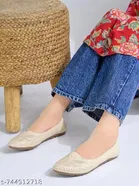 Shoetopia Cream Ballerinas 