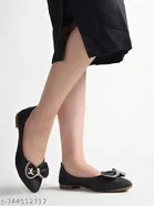 Shoetopia Black Ballerinas 