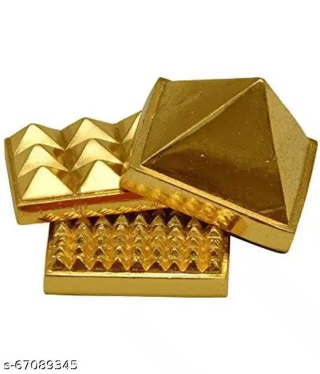 Fengshui Vastu Pyramid Showpieces (Gold)