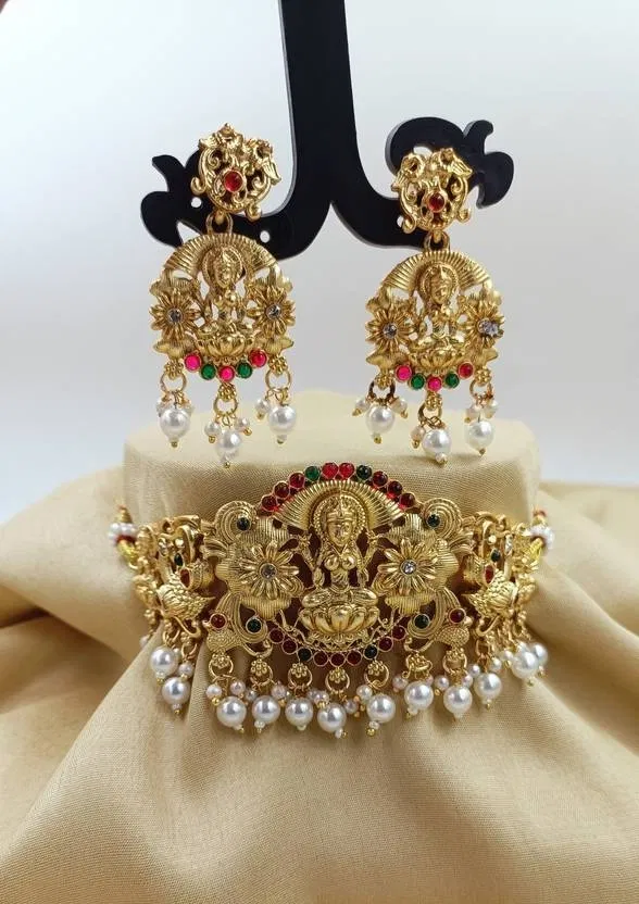 Gold Plated Kundan Goddess Lakshmi Choker with Earrings Set (Multicolor, Set of 1)