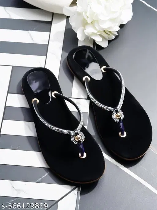 Shoetopia Girls Embellished Thong Flip-flops Black Size 7