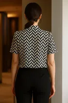 Women's Casual Wear Regular sleeve Abstract Print Top, M