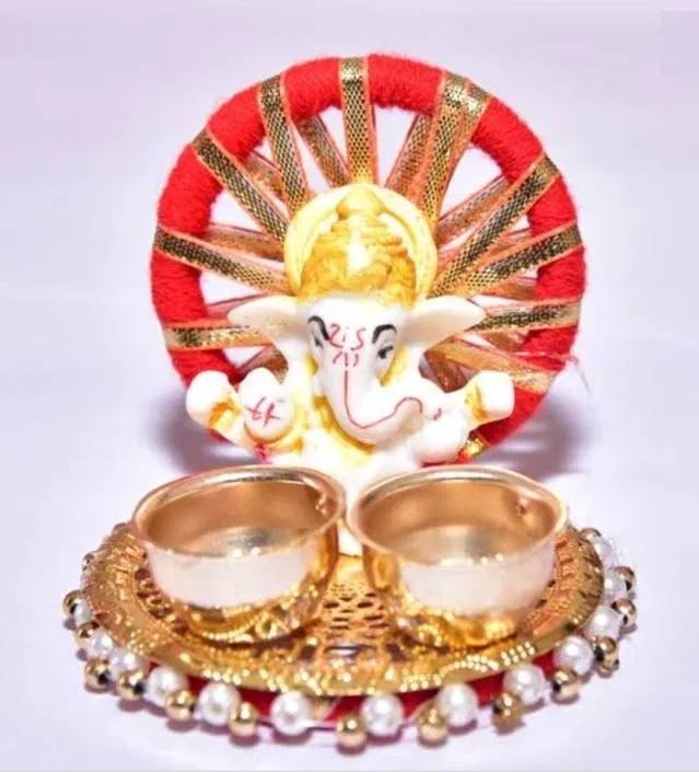 Metal Decorative Ganpati Haldi Kumkum Stand with 2 Roli Chawal Holder, Multicolor