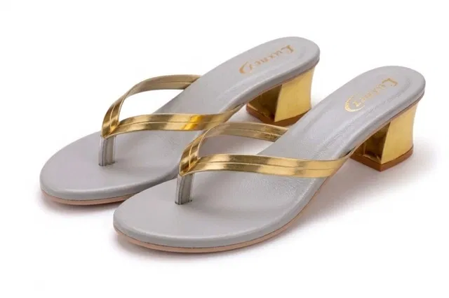 Solid Block Sandals for Women (Grey, 4)