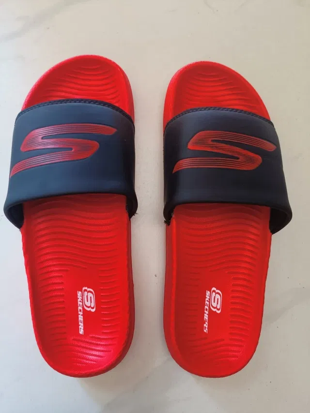 Casual Sliders for Men (Red)