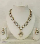 Women'S Alloy Gold Plated Jewellery Set, White