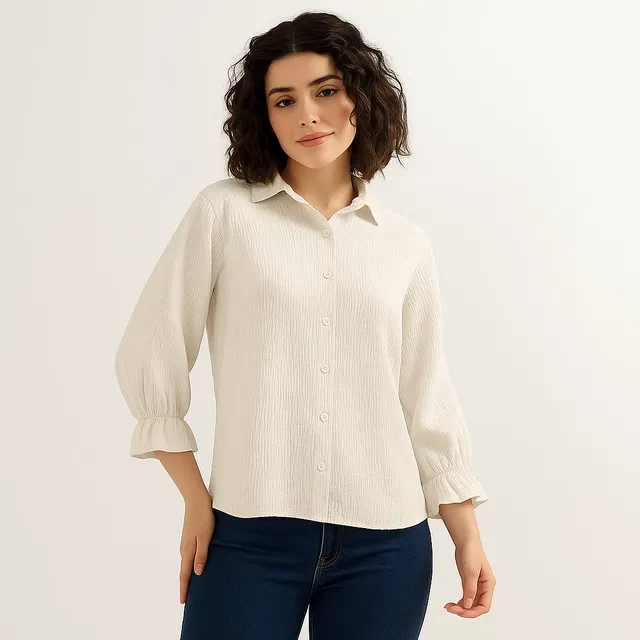 Women's Crinkled Button-Up Shirt, S (Off White)