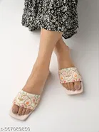 Shoetopia Girls Printed Flat Sandals Cream Size 8.0