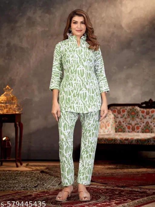 Kurta Set for Women (Green, M)