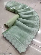 Jimmy Choo Solid Saree For Women, Green