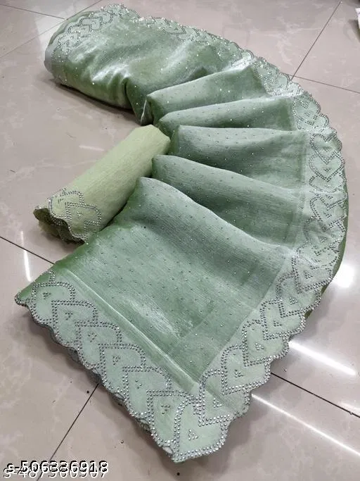 Jimmy Choo Solid Saree For Women, Green