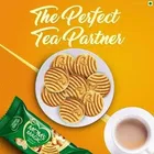 Sunfeast Moms Magic Cashew & Almond Cookies 544 g