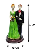 Polyresin Loving Couple Showpiece 