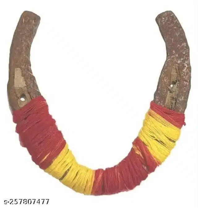 Iron Horseshoe Yantra Wall Hanging (Brown)