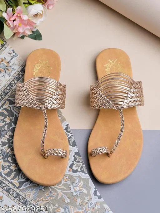 Shoetopia Girls Flat Sandals Pink Size 5.0