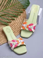 Shoetopia Girls Textured Flat Sandals Green Size 8