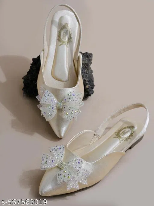 Shoetopia Women's Flats - Cream Embellished (Size 4.0)
