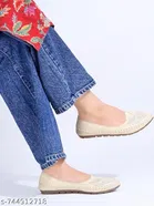 Shoetopia Cream Ballerinas 