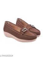 Shoetopia Girls Casual Shoes Brown 