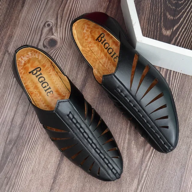 Sandals for Men (Black, 7)
