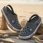 action Clogs 