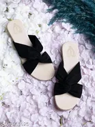 Shoetopia Girls Embellished Flatform Sandals Black Size 3