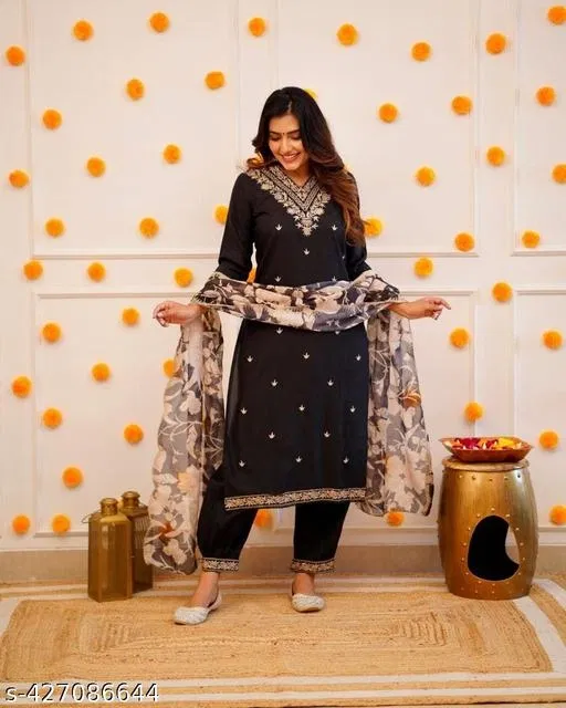 Kurta Set for Women (Black, M)