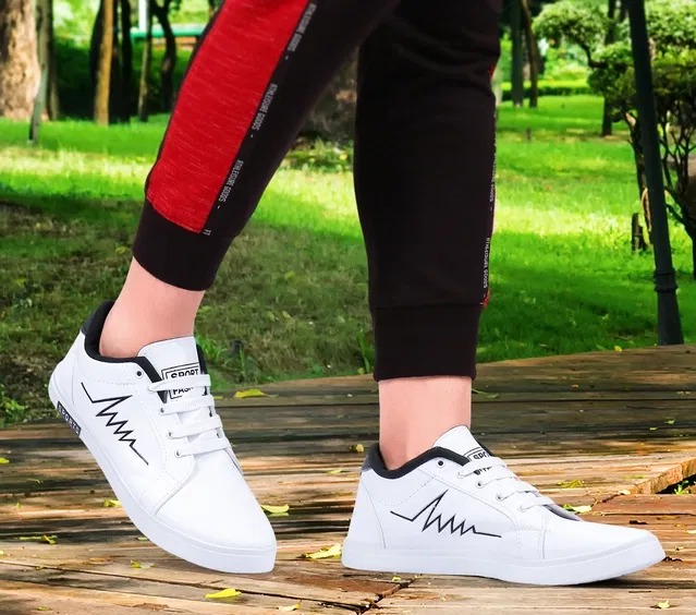 Sports Shoes for Men (White, 6)