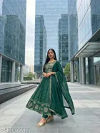 Rayon embroidered Anarkali Kurta Set for Women 