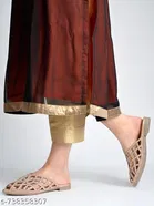Shoetopia Pink Embellished Juttis & Mojaris 