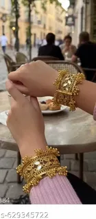 Samridhi Golden Bangle Mirror bangle