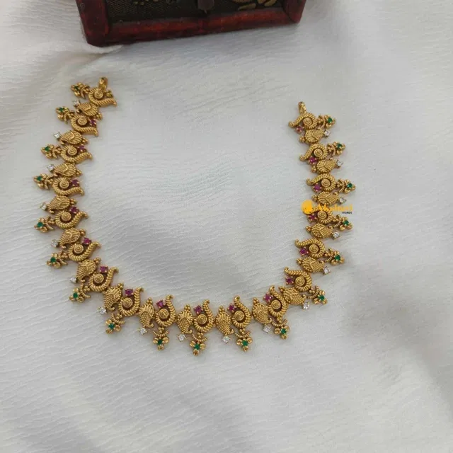 Zircon Gold-plated Necklace Set for Women (Yellow, Free Size)