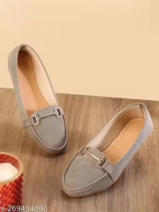 Juttis for Women (Grey, 6)