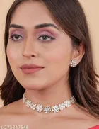 Sleek Kundan Necklace with small flower Studds for Women 