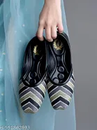 Shoetopia Solid Synthetic Pointed Toe Ballerinas 