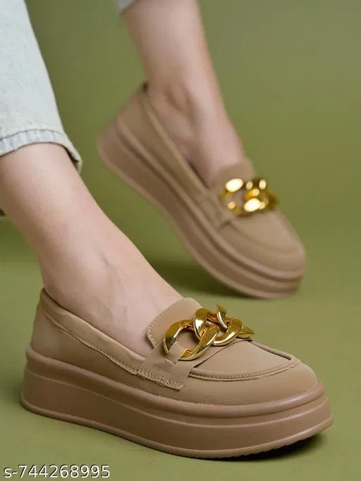Shoetopia Girls Casual Shoes Beige (5.0)