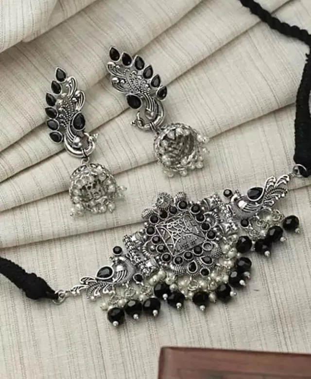Designer Necklace with Earrings Set for Women & Girls (Black, Set of 1)