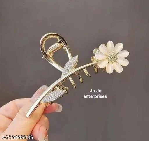 Metal Hair Clutcher for Women (Multicolor, Pack of 1)