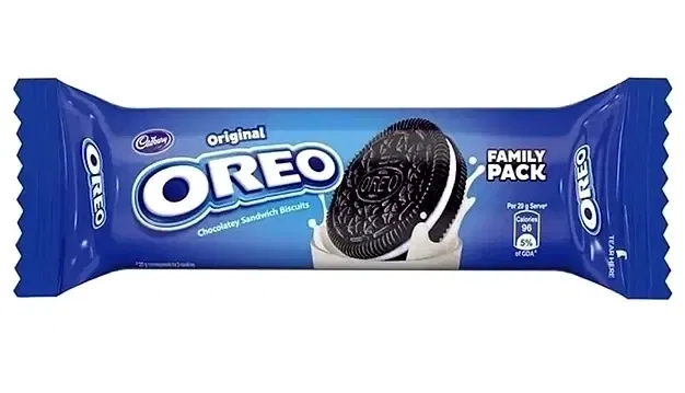 Cadbury Oreo Original Chocolatey Sandwich Biscuit 108.55 g