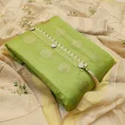 वीमेन अन्स्टिचड ड्रेस मटेरियल सूट 