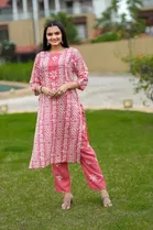 Cotton Printed Women's Kurta with Pant Set 