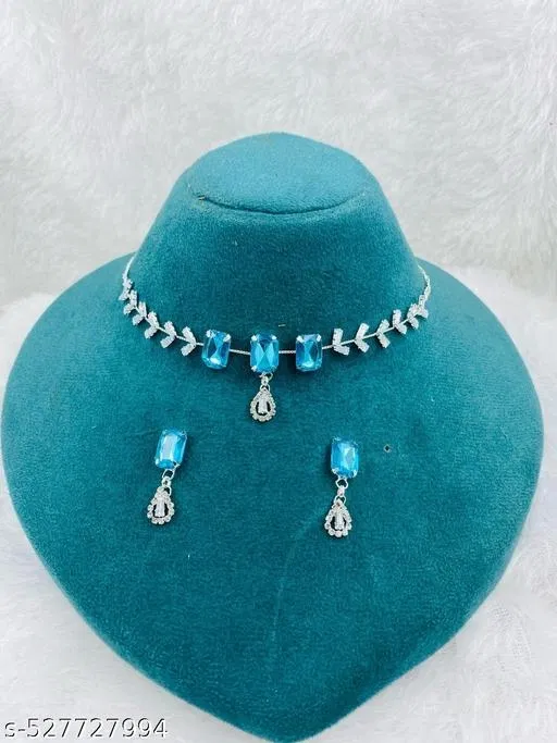 DIVA FANCY NECKLACE