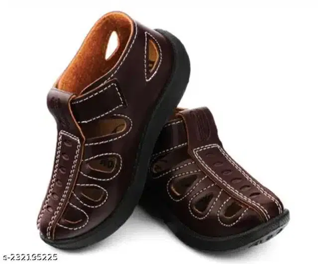 Sandals for Boys (Brown, 4-4.5 Years)