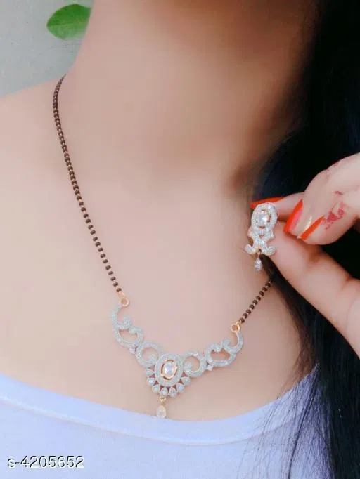 Elegant Mangalsutra for Women (Gold, Free Size)