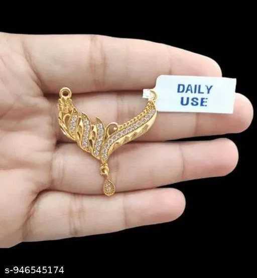 Micro Gold Plating Pendant for Girls and Woman (Gold, Free Size)