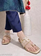 Shoetopia Girls Embellished Flat Sandals Gold Size 8.0