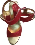 Sandals for Girls (Maroon & Gold, 6.5-7 Years)