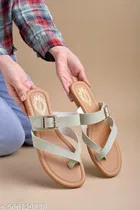 Shoetopia Green Flatform Flat Sandals Size 6.0