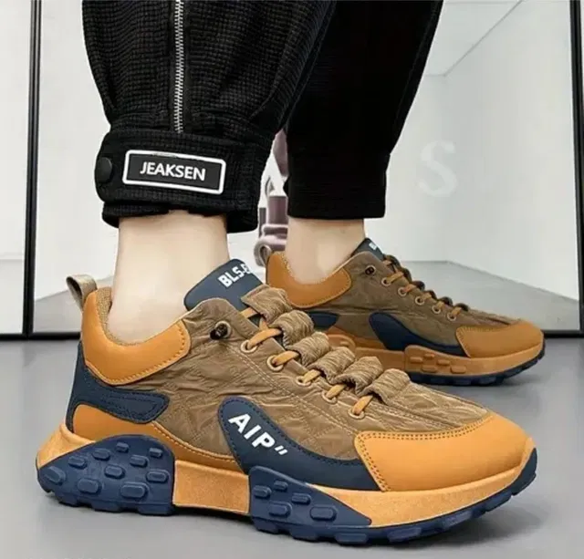 Casual Shoes for Men (Beige, 8)